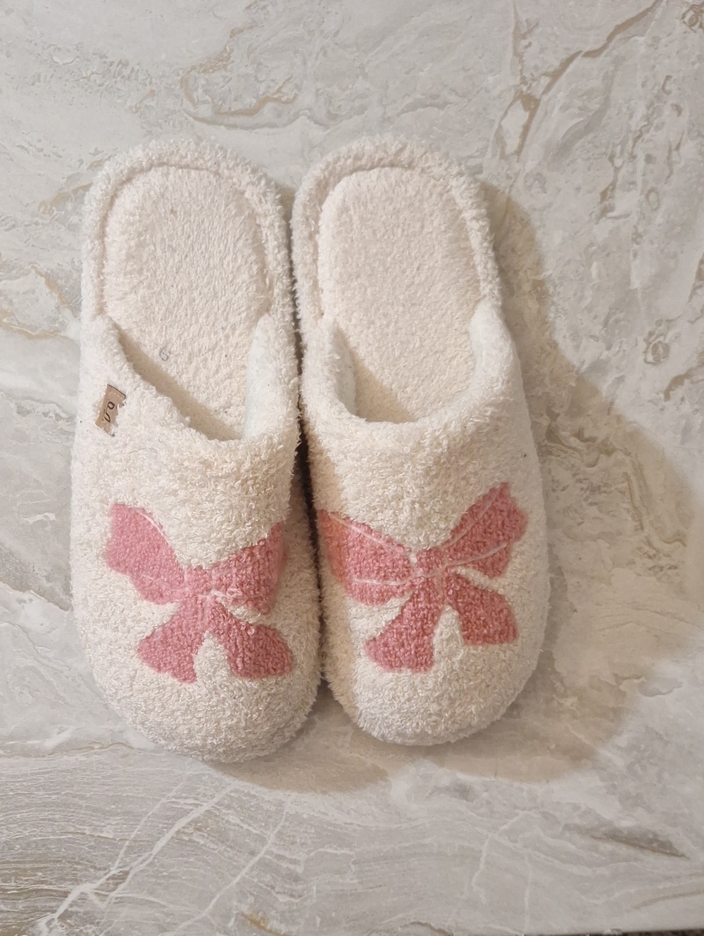 Cozy Pink Bow Cream Women's Plush Slippers